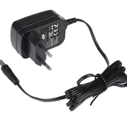 Akyga AK-TB-11 Universal Power Adapter & Converter 9V / 1A 9W 5.5x2.1 mm AK-TB-11 5901720133991